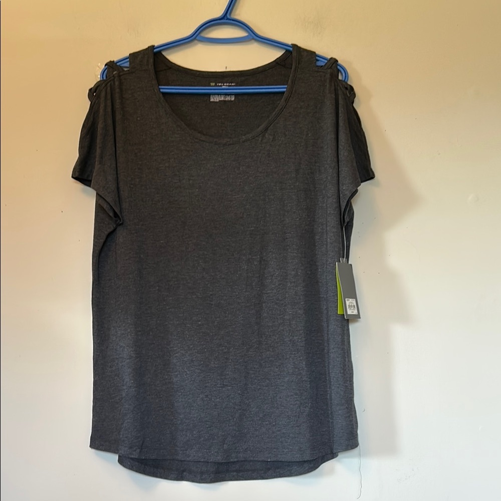 Tek Gear grey relaxed t-shirt with crossed trim on the shoulders size large NWT